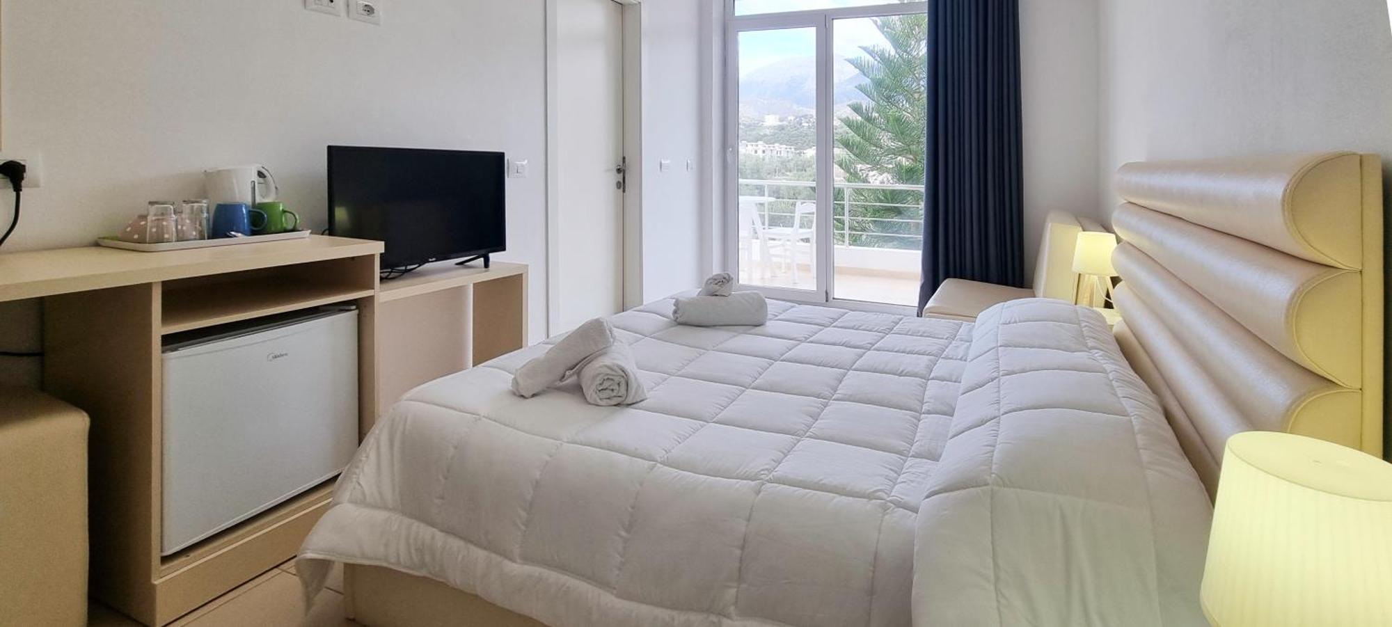 The Sunny Side Apartamento Himare Exterior foto