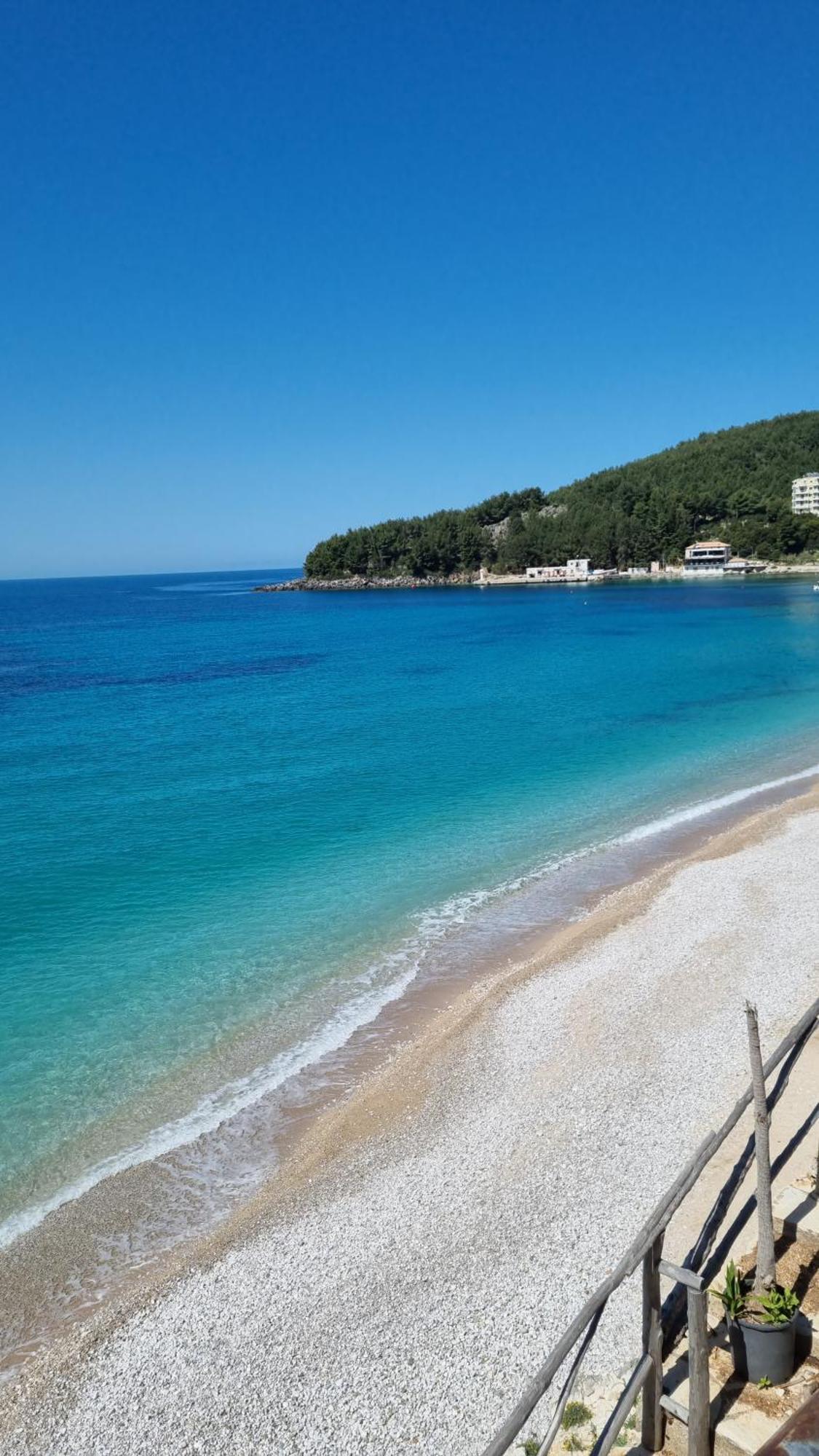 The Sunny Side Apartamento Himare Exterior foto
