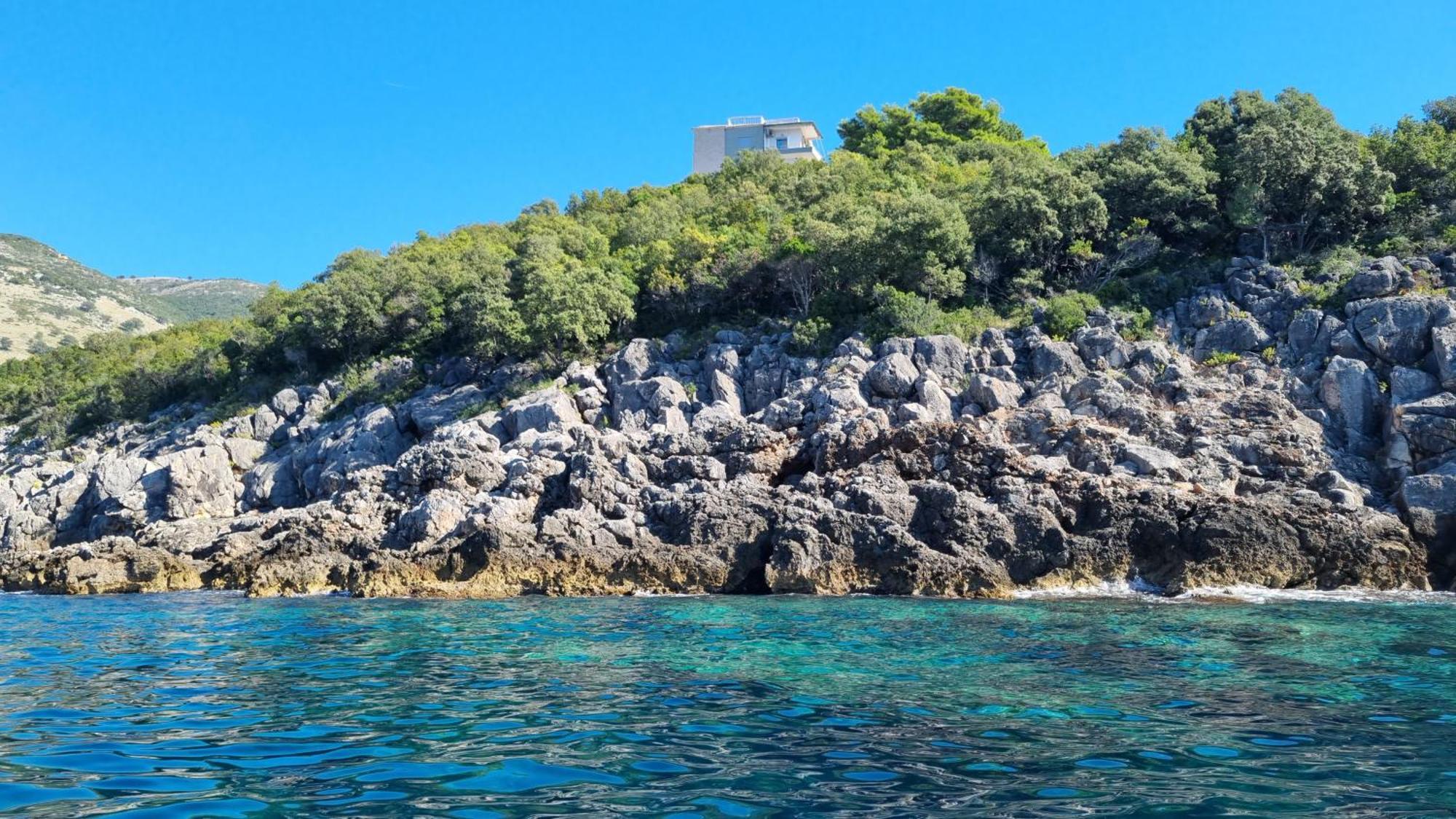 The Sunny Side Apartamento Himare Exterior foto