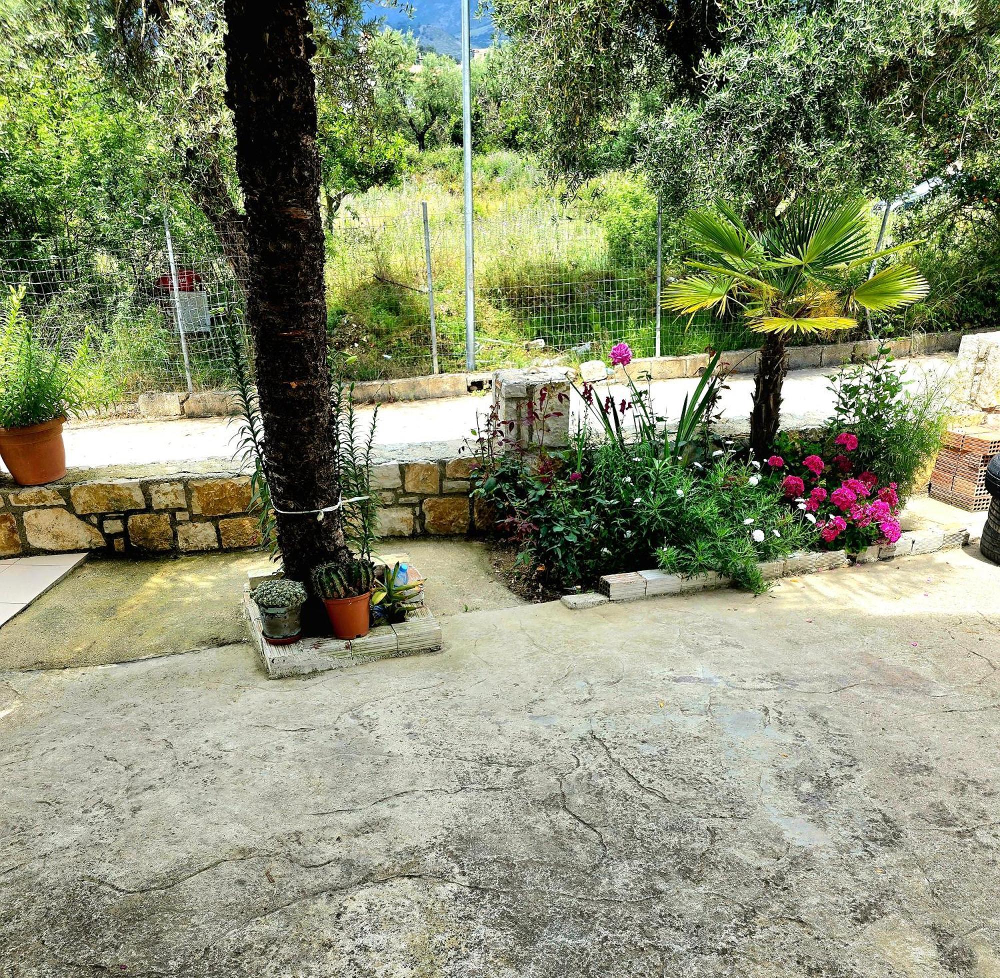 The Sunny Side Apartamento Himare Exterior foto
